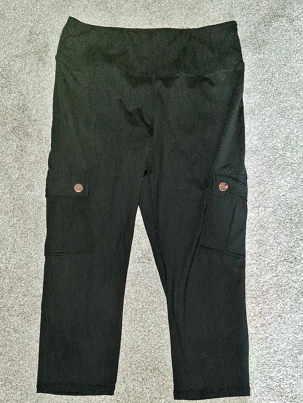 Black Cargo Capri Leggings